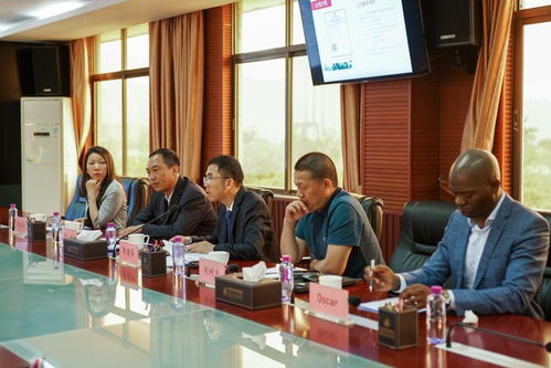 安哥拉中國總商會(huì)蒞臨學(xué)校交流合作