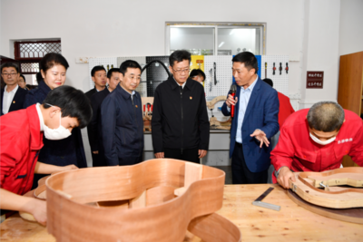 廣東省珠海市黨政代表團(tuán)蒞遵考察并對(duì)接?xùn)|西部協(xié)作工作